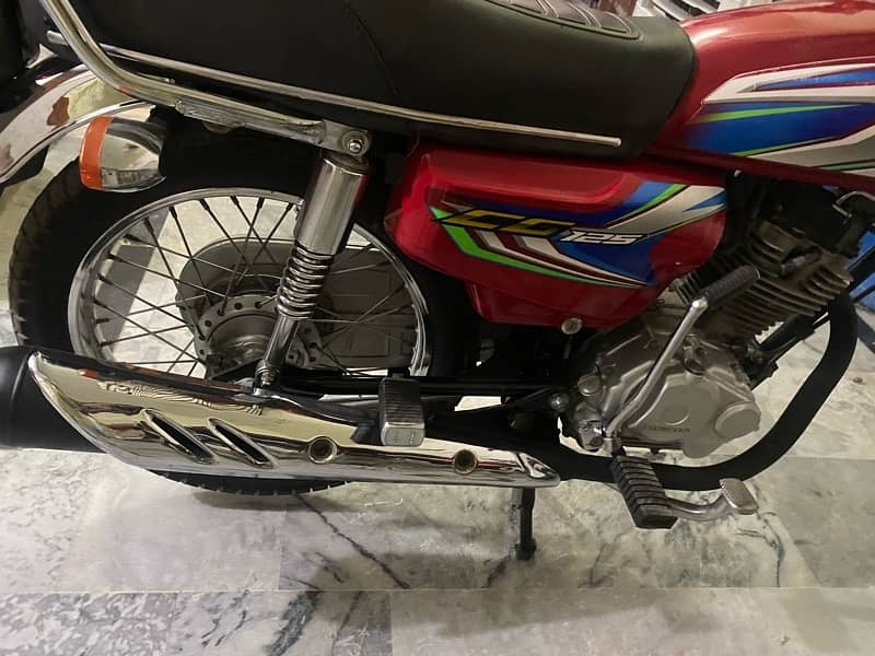 Honda 125 2022 total genuine bike 2