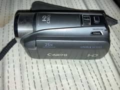 Canon handy cam iVIS HF R21