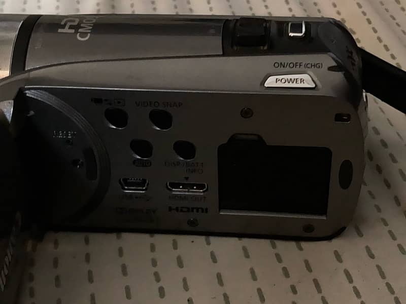 Canon handy cam iVIS HF R21 5