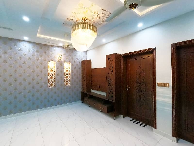 5 MARLA BRAND NEW HOUSE FOR SALE AT THE HEART OF LAHORE (ARCHITECT SOCIETY NEAR UCP) 22