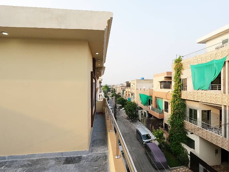 5 MARLA BRAND NEW HOUSE FOR SALE AT THE HEART OF LAHORE (ARCHITECT SOCIETY NEAR UCP) 36