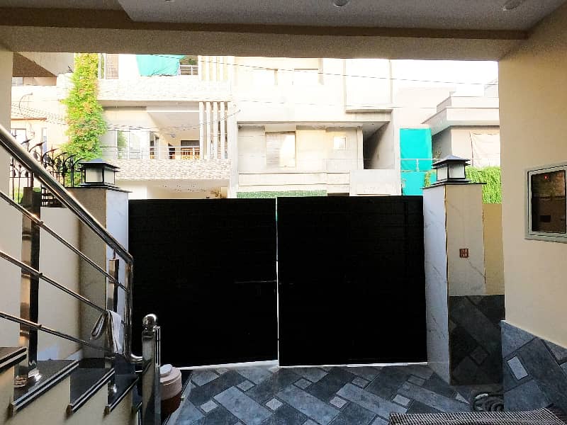 5 MARLA BRAND NEW HOUSE FOR SALE AT THE HEART OF LAHORE (ARCHITECT SOCIETY NEAR UCP) 44