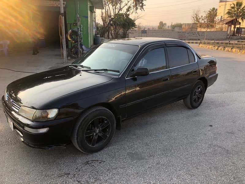 Toyota Corolla XE 1998 3