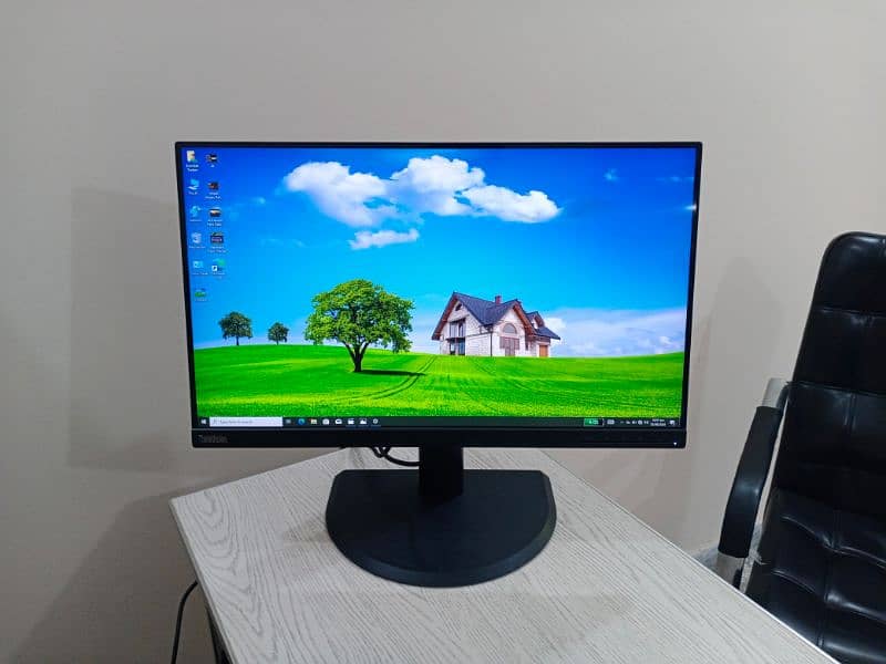 Lenovo Thinkvision 24 inches 1080p ips borderless led for graphic 0