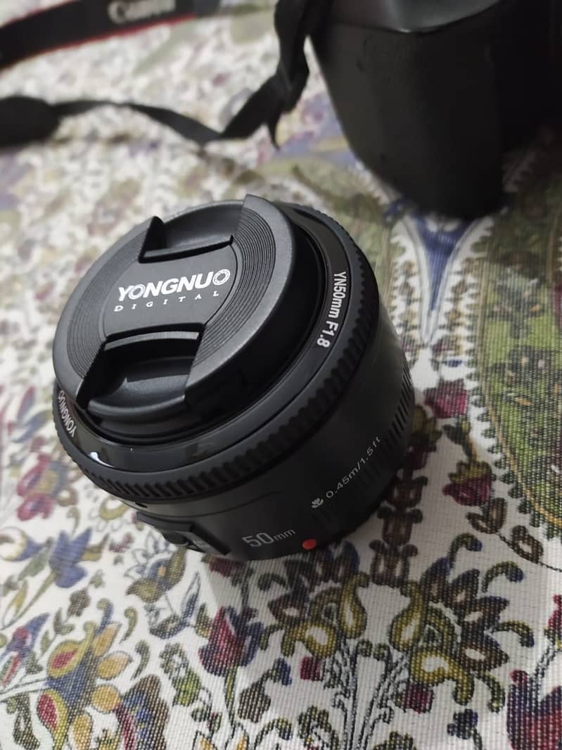 Canon 1300D (full box + 50 mm lens + Toyani tripod/Monopod) 2