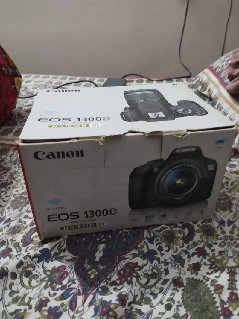 Canon 1300D (full box + 50 mm lens + Toyani tripod/Monopod) 14