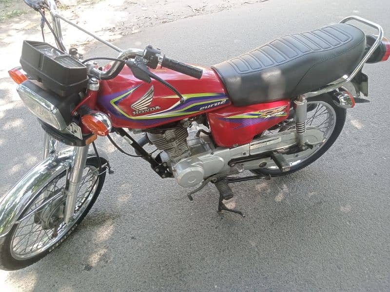 Honda 125 Red Color/03307987830 4