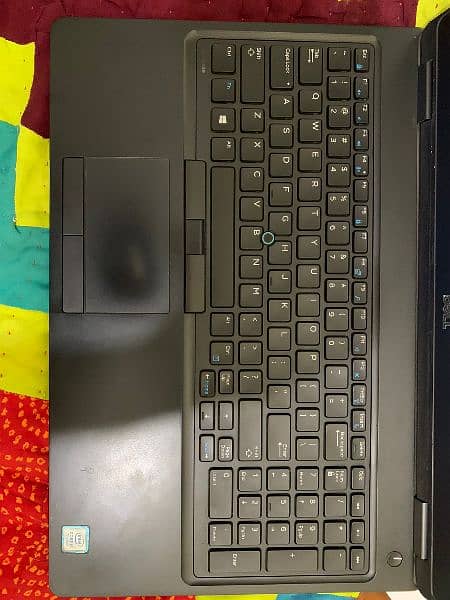 Dell 8560 1