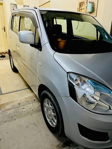 Suzuki Wagon R 2019 1