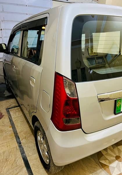 Suzuki Wagon R 2019 17