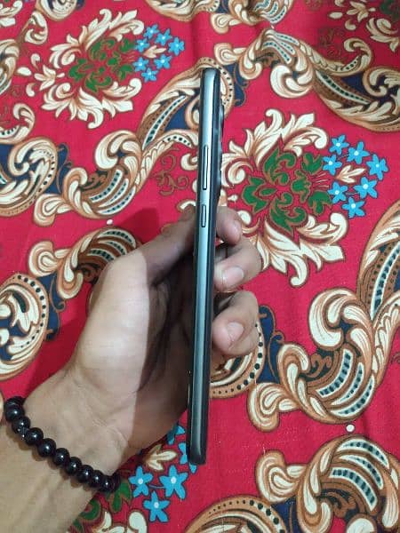 MOTO EDGE 2022/256 GB MEMORY 8GB RAM/ ALL OKAY /NON PTA 2