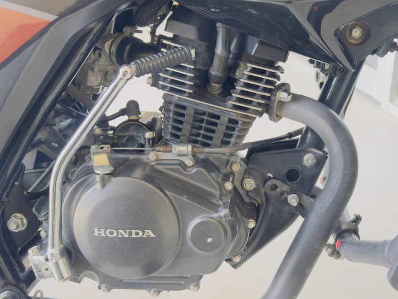 Honda CB 150F 2022 4