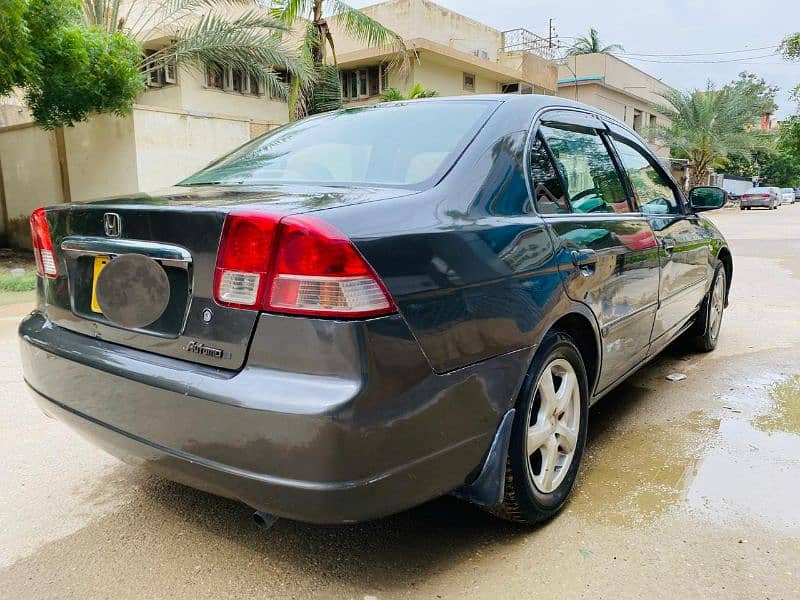 Honda Civic EXi 2004 4