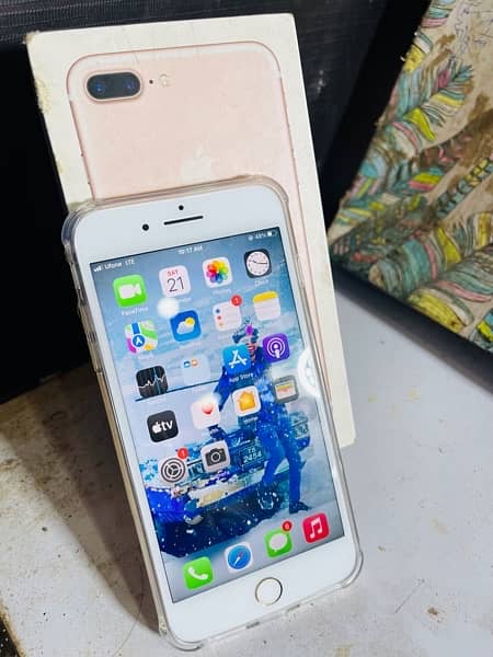 IPhone 7 pluse 32 gb box pta 1