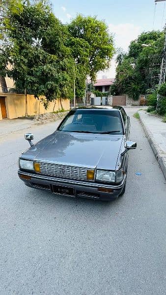 Toyota Crown 1988 2