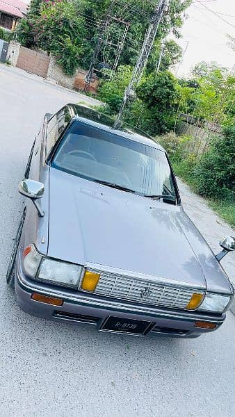 Toyota Crown 1988 12