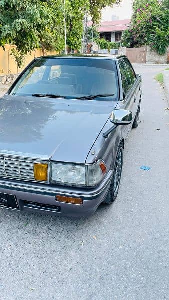 Toyota Crown 1988 13