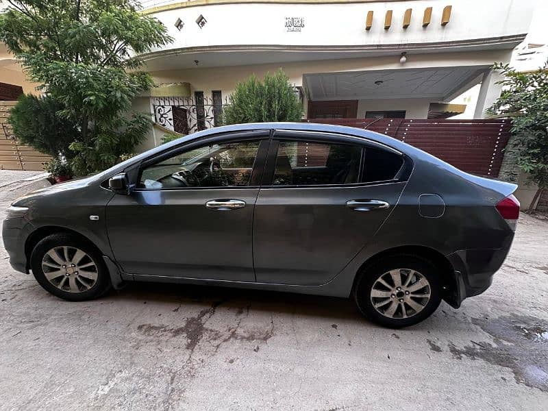 Honda City 2010 3