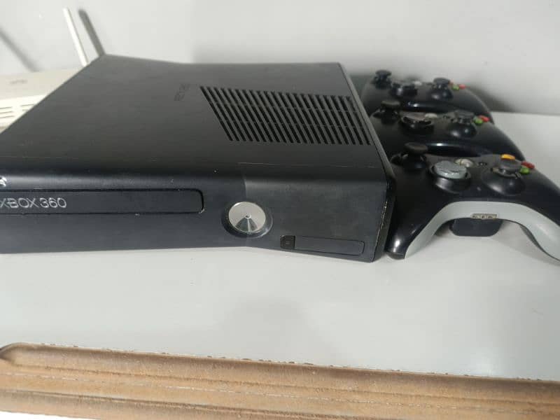 XBOX 360S CONSOLE 250gb jailbreak 2