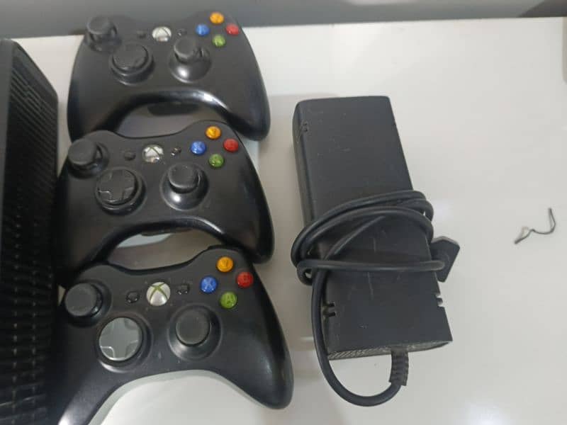 XBOX 360S CONSOLE 250gb jailbreak 3