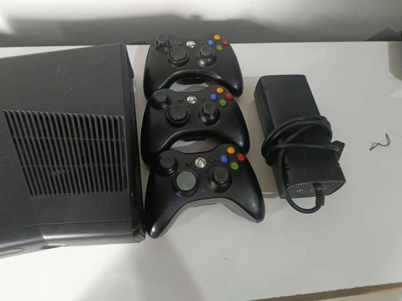 XBOX 360S CONSOLE 250gb jailbreak 4