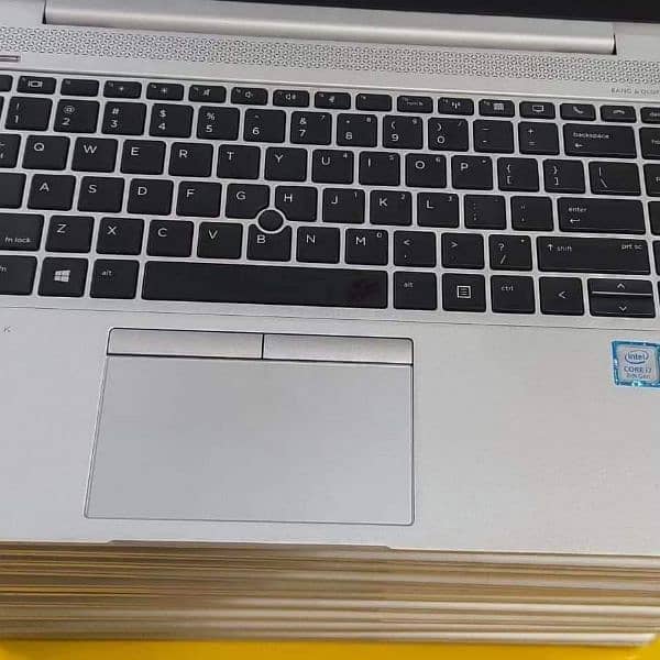 #Hp Elitebooks 840 G5 Silver Ultrabooks 1