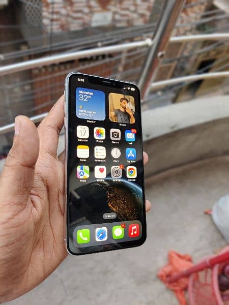 Apple Iphone Xs max I phone XS MAX 256gb PTA Official Exchange offer 3