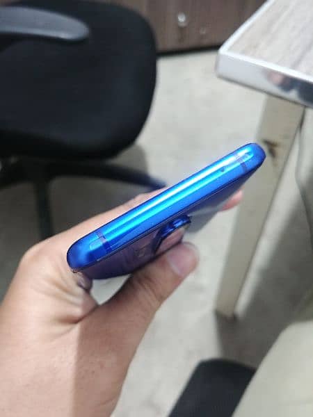 OnePlus 8pro 12 256 (shaded] 3