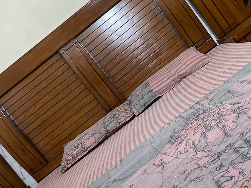 genuine wood bed 0