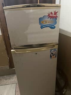 waves fridge good condition urgent sale