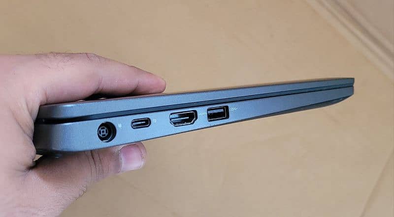 Dell Latitude 5300 8th gen Touchscreen 4