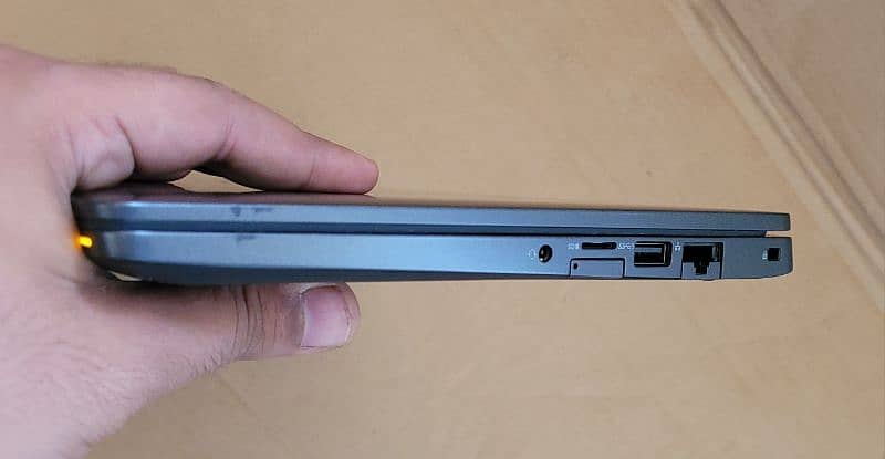 Dell Latitude 5300 8th gen Touchscreen 5