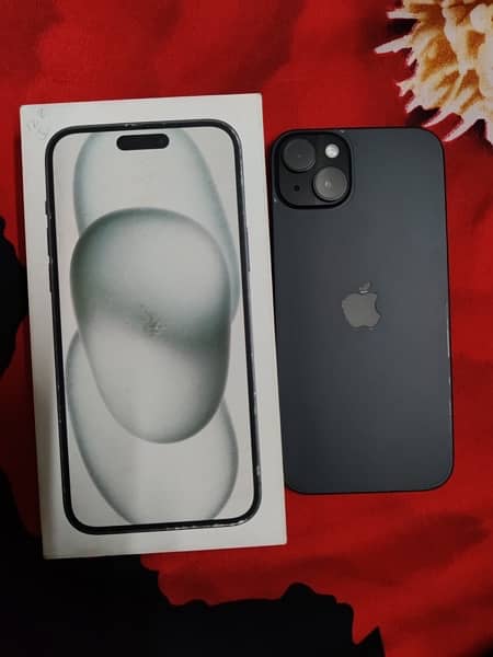 iPhone 15 Plus 11