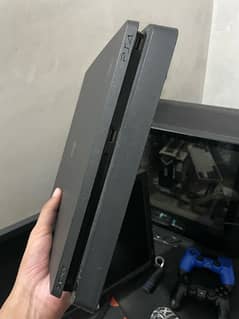 PS4 Slim 1tb.