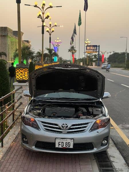 Toyota Corolla Altis SR 2011 end 2012 Reg 3