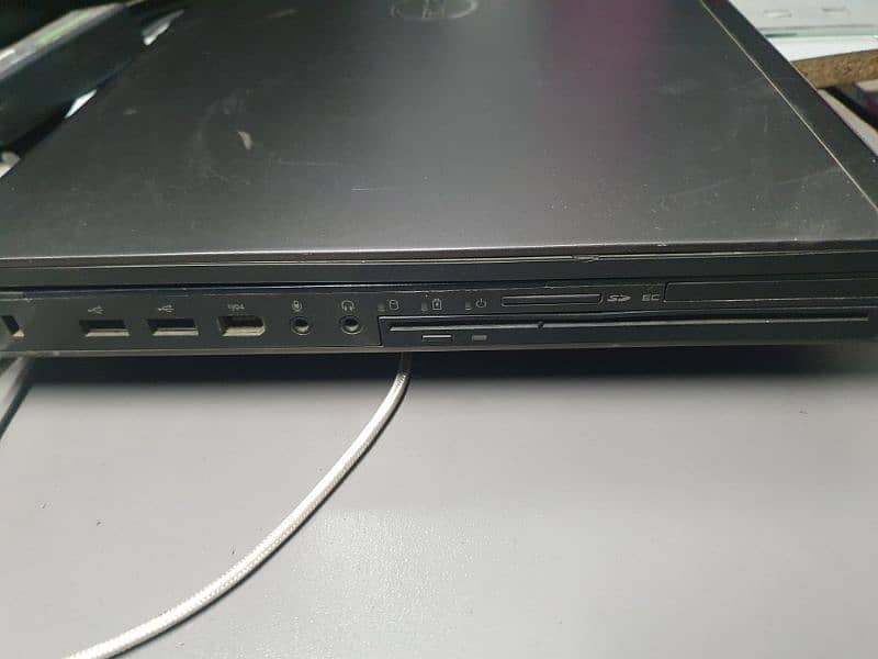 Dell precision m6700 1