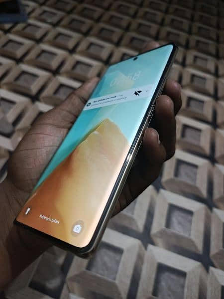 tecno spark 20 pro plus 4