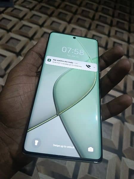 tecno spark 20 pro plus 6