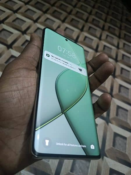 tecno spark 20 pro plus 7