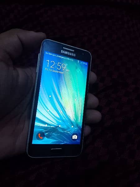 Samsung Galaxy a3 4