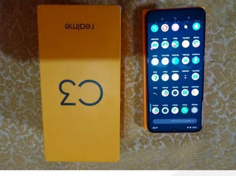 realme c3 gaming phone with box and charger 5