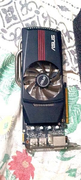 ASUS Radeon 6870 1GB GDDR5 256 bits PCI Express 2.1 x16 4