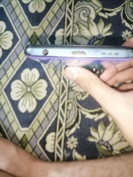 OPPO F15 8/256 (EXCHANGE POSSIBLE) 6