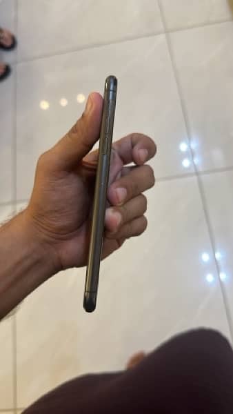 iphone 11pro max 256gb 4