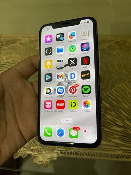 IPhone Xs 256 GB PTA APPROVED 9/10 Condition 6