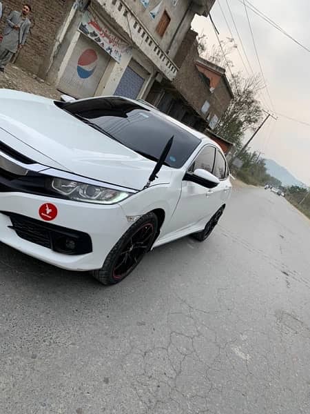 Honda Civic Oriel 2018 3