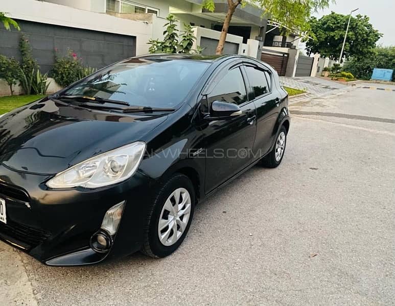 Toyota Aqua S Automatic 2015/2018 Model Urgent sale 1