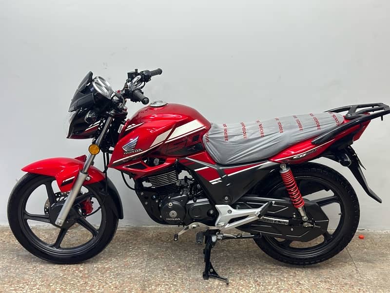 honda cb150f 2021 model ( 8000 km used ) 4