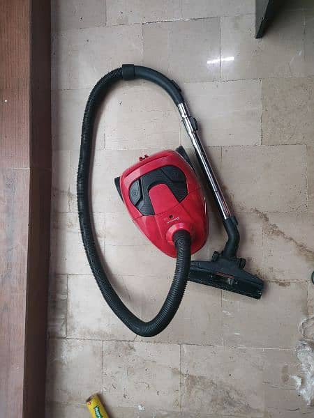 Dawlance Vacuum cleaner perfect condition 0