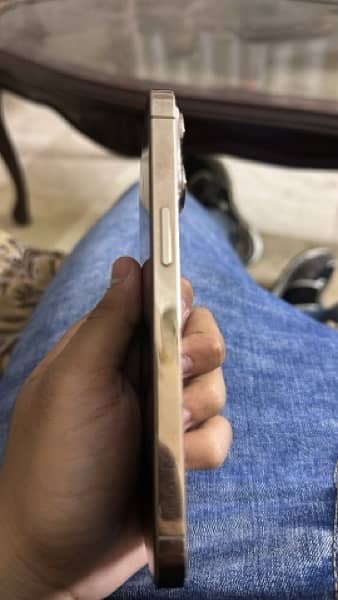 Iphone 13pro with box Factory Unlock 2